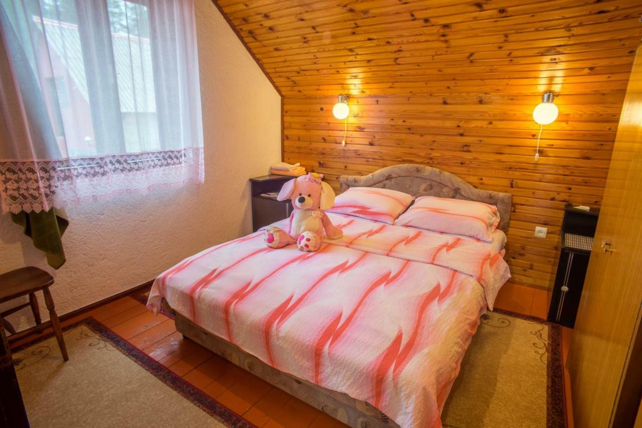 Lara Rooms Žabljak Buitenkant foto