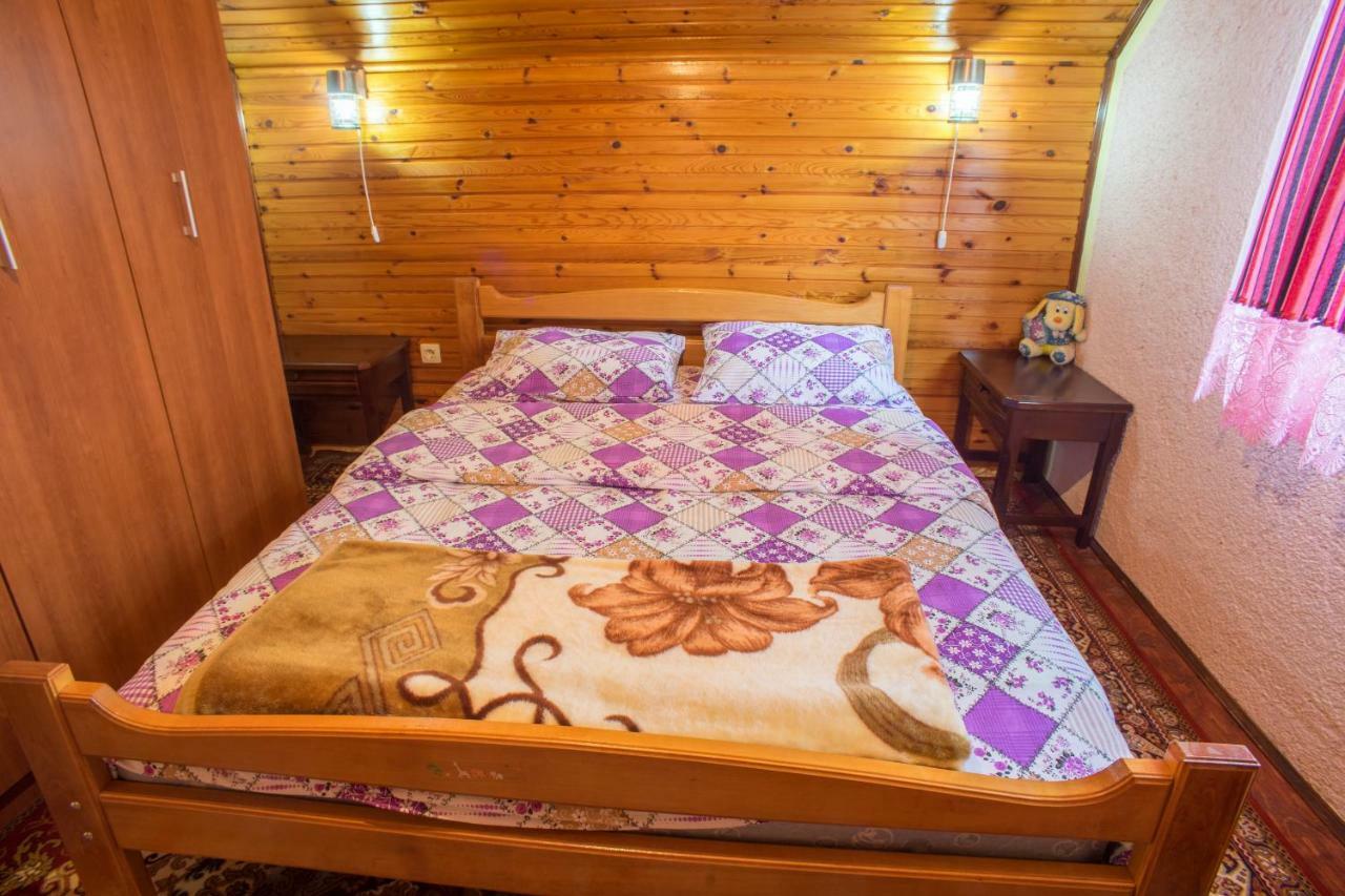 Lara Rooms Žabljak Buitenkant foto