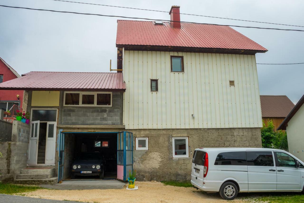 Lara Rooms Žabljak Buitenkant foto