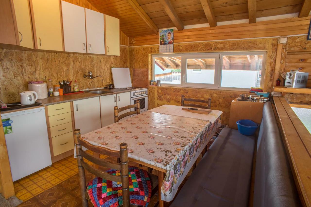 Lara Rooms Žabljak Buitenkant foto