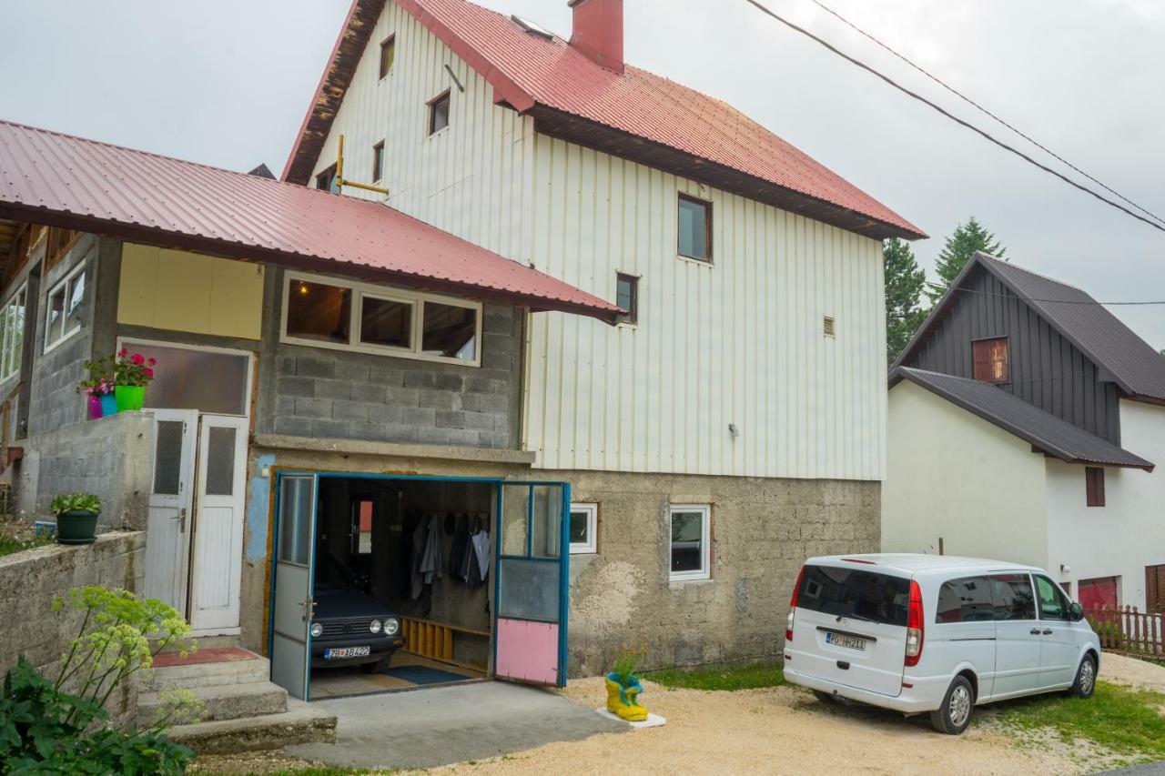 Lara Rooms Žabljak Buitenkant foto